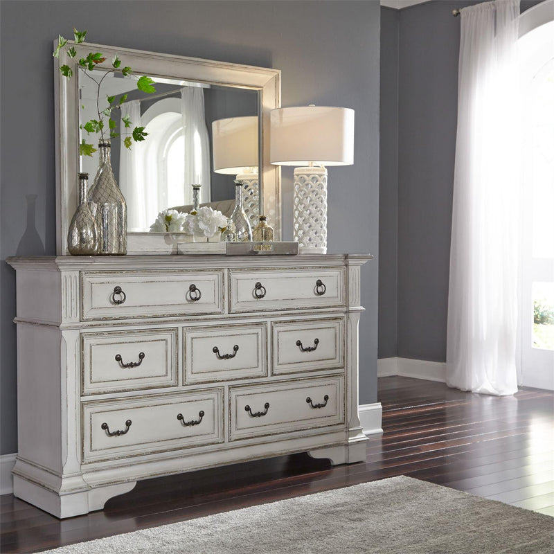  Liberty Furniture Industries Inc. Abbey Park 520-BR-QPBDM 5 pc Queen Panel Bedroom Set IMAGE 5