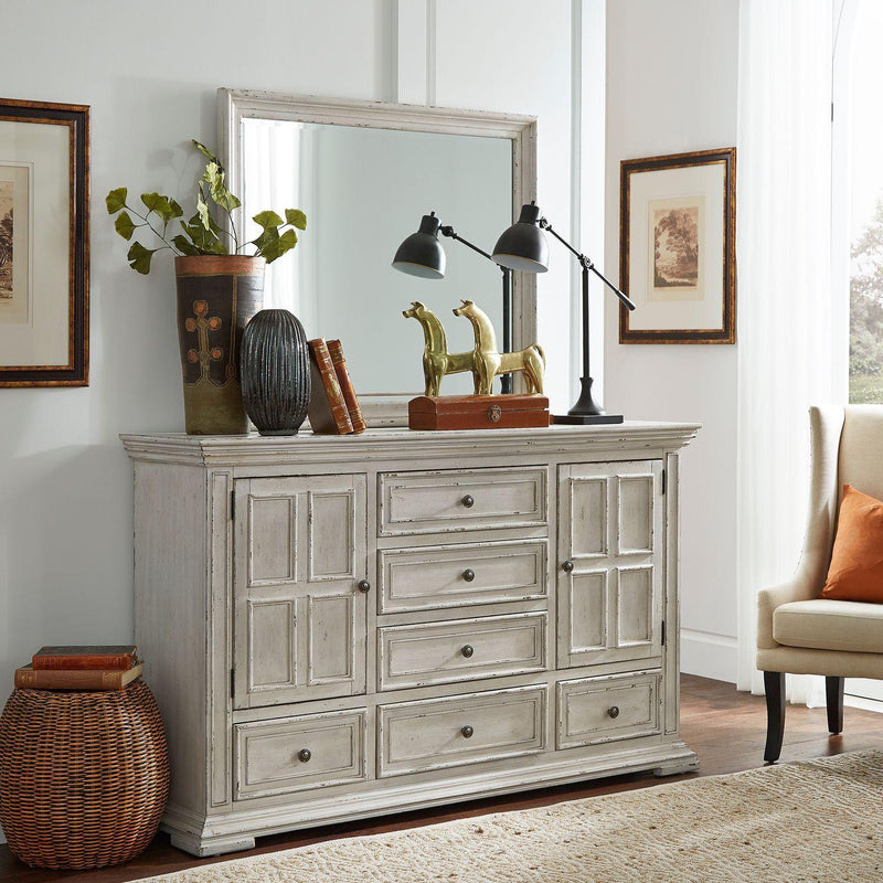  Liberty Furniture Industries Inc. Big Valley 361W-BR-QPBDMCN 7 pc Queen Panel Bedroom Set IMAGE 5