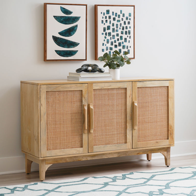 RAPHAEL 3 DOOR CABINET 19A6017C4