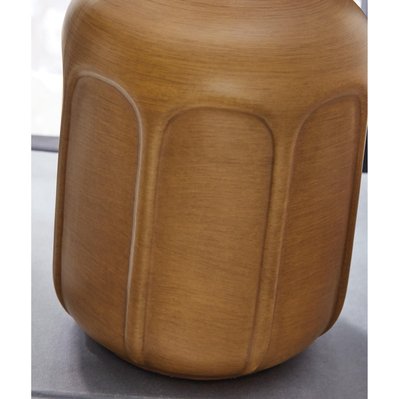 Signature Design by Ashley Gierburg L180204 Ceramic Table Lamp IMAGE 4